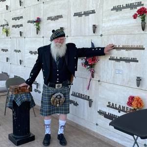 Meet your Posher, Kevin